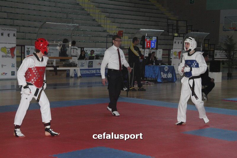 120212 Teakwondo 017_tn.jpg